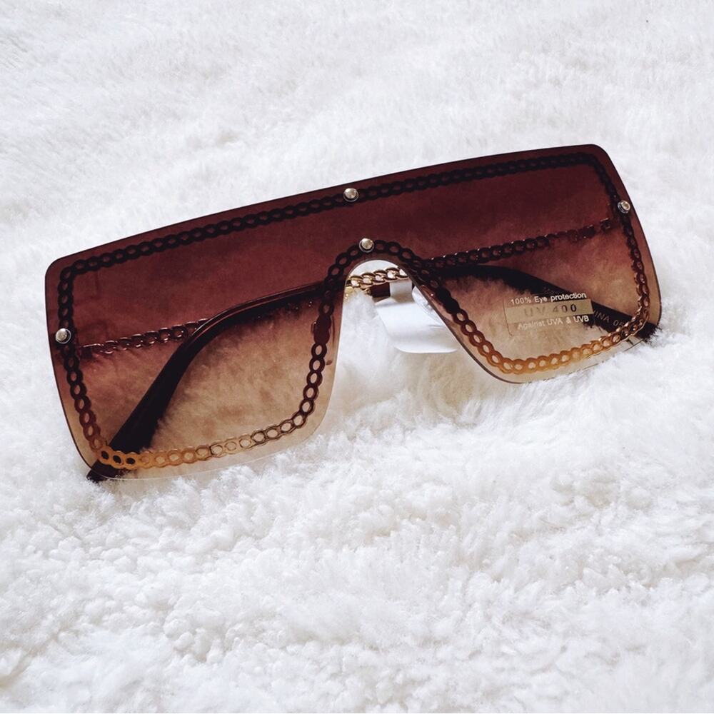 Christine Brown Chain Oversized Shield Sunglasses - Picture 5 of 12